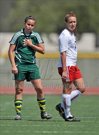 Thumbnail 1 in Pearce vs. Longview (Class 4A, Region II Finals) photogallery.