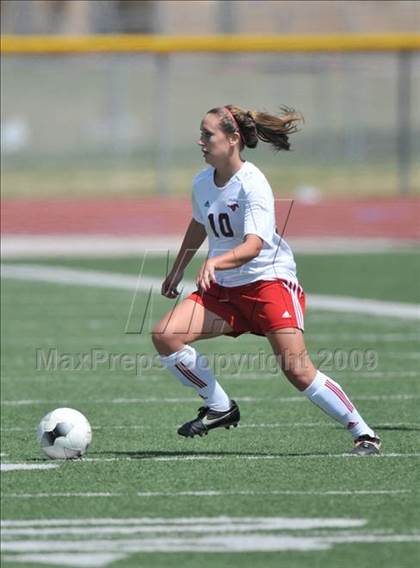 Thumbnail 1 in Pearce vs. Longview (Class 4A, Region II Finals) photogallery.
