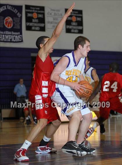Thumbnail 1 in Warwick vs. North Rockland (Warwick Valley Coaches vs. Cancer Tip-Off Classic) photogallery.