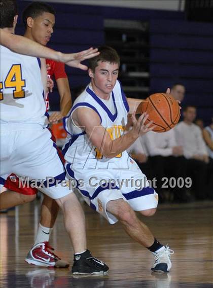 Thumbnail 3 in Warwick vs. North Rockland (Warwick Valley Coaches vs. Cancer Tip-Off Classic) photogallery.