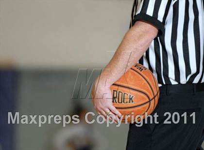 Thumbnail 3 in Warwick vs. North Rockland (Warwick Valley Coaches vs. Cancer Tip-Off Classic) photogallery.