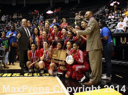 Thumbnail 3 in Maize vs. South (KSHSAA 6A Final) photogallery.