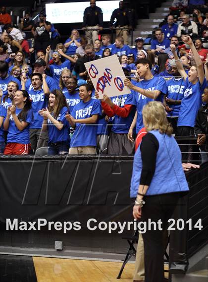 Thumbnail 2 in Maize vs. South (KSHSAA 6A Final) photogallery.