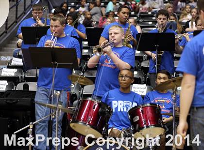Thumbnail 1 in Maize vs. South (KSHSAA 6A Final) photogallery.