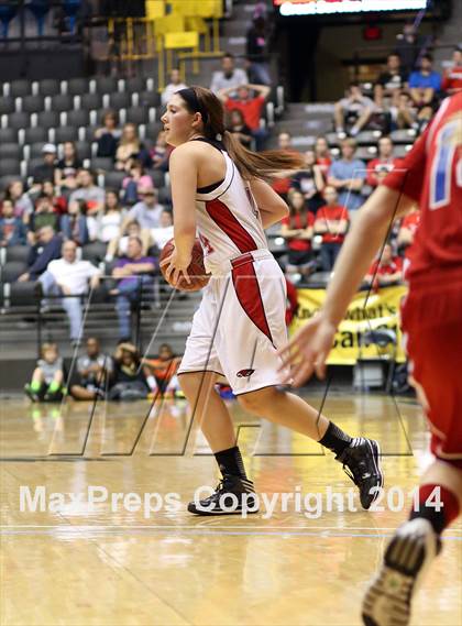 Thumbnail 3 in Maize vs. South (KSHSAA 6A Final) photogallery.