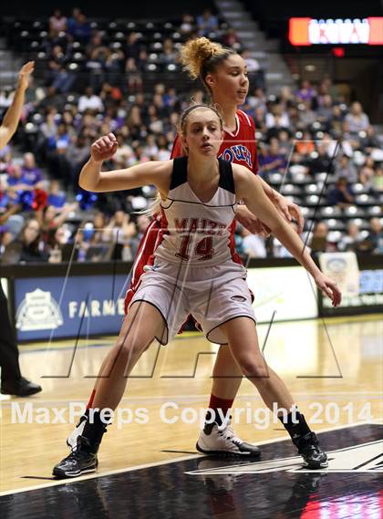 Thumbnail 3 in Maize vs. South (KSHSAA 6A Final) photogallery.