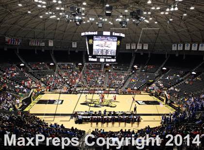 Thumbnail 3 in Maize vs. South (KSHSAA 6A Final) photogallery.