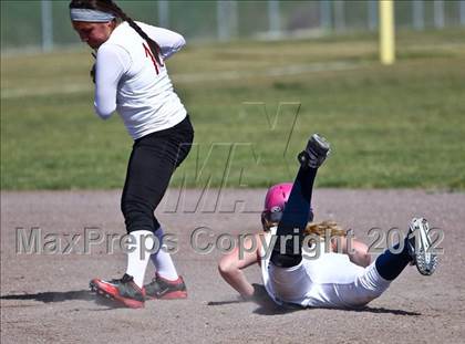 Thumbnail 1 in Arvin vs Frazier Mountain (Mira Monte Invitational) photogallery.