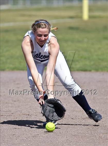 Thumbnail 1 in Arvin vs Frazier Mountain (Mira Monte Invitational) photogallery.