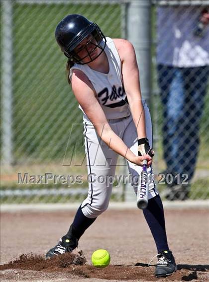 Thumbnail 2 in Arvin vs Frazier Mountain (Mira Monte Invitational) photogallery.