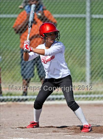 Thumbnail 3 in Arvin vs Frazier Mountain (Mira Monte Invitational) photogallery.