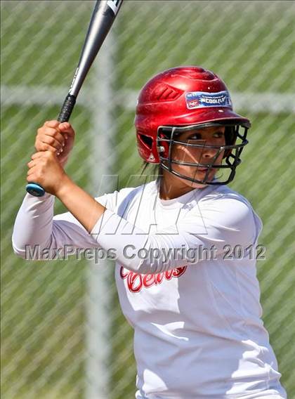 Thumbnail 2 in Arvin vs Frazier Mountain (Mira Monte Invitational) photogallery.