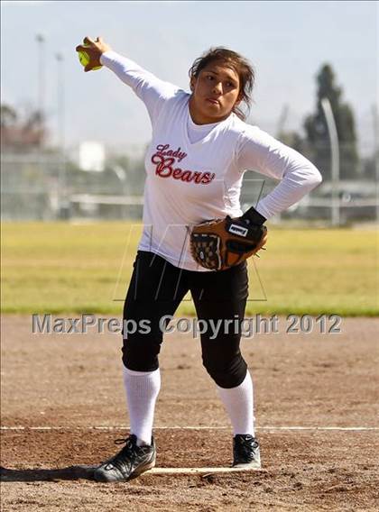 Thumbnail 1 in Arvin vs Frazier Mountain (Mira Monte Invitational) photogallery.