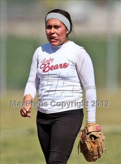 Thumbnail 3 in Arvin vs Frazier Mountain (Mira Monte Invitational) photogallery.