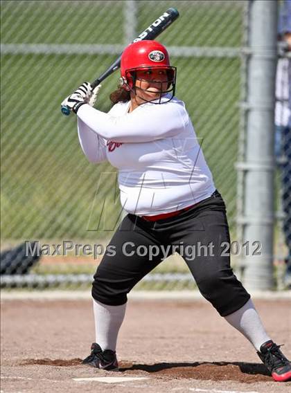 Thumbnail 2 in Arvin vs Frazier Mountain (Mira Monte Invitational) photogallery.