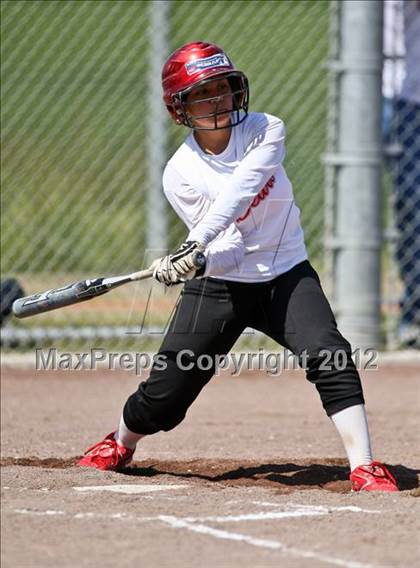 Thumbnail 3 in Arvin vs Frazier Mountain (Mira Monte Invitational) photogallery.