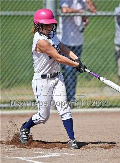 Thumbnail 3 in Arvin vs Frazier Mountain (Mira Monte Invitational) photogallery.