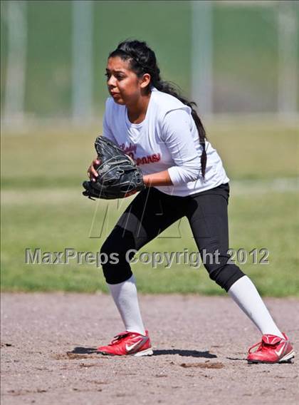 Thumbnail 1 in Arvin vs Frazier Mountain (Mira Monte Invitational) photogallery.