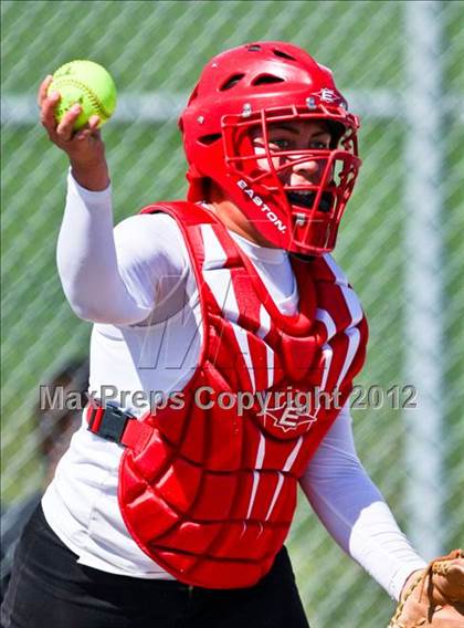 Thumbnail 3 in Arvin vs Frazier Mountain (Mira Monte Invitational) photogallery.