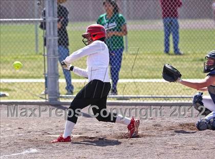 Thumbnail 3 in Arvin vs Frazier Mountain (Mira Monte Invitational) photogallery.