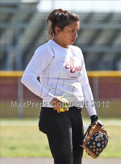 Thumbnail 1 in Arvin vs Frazier Mountain (Mira Monte Invitational) photogallery.