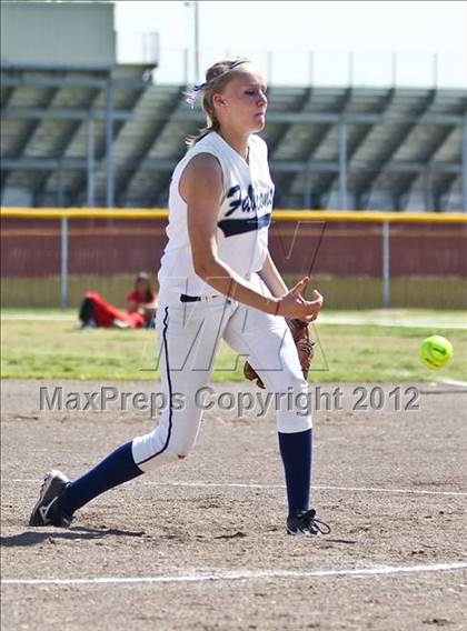 Thumbnail 2 in Arvin vs Frazier Mountain (Mira Monte Invitational) photogallery.