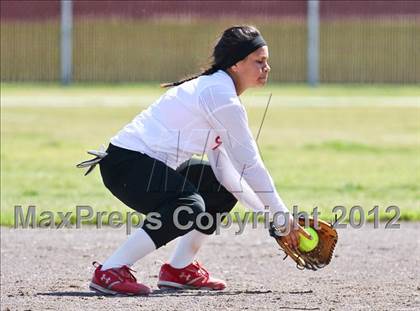 Thumbnail 1 in Arvin vs Frazier Mountain (Mira Monte Invitational) photogallery.