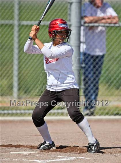 Thumbnail 1 in Arvin vs Frazier Mountain (Mira Monte Invitational) photogallery.