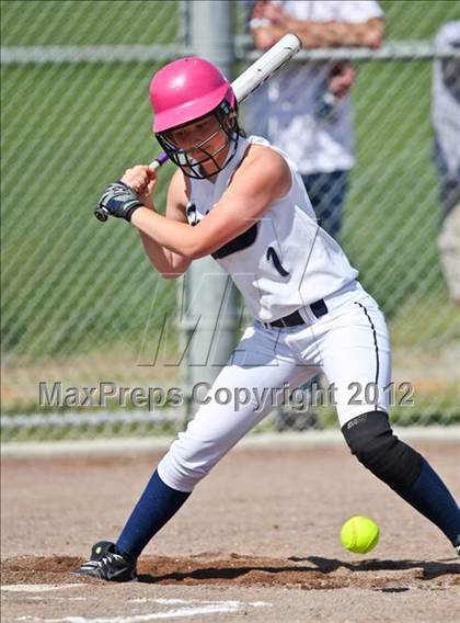 Thumbnail 3 in Arvin vs Frazier Mountain (Mira Monte Invitational) photogallery.