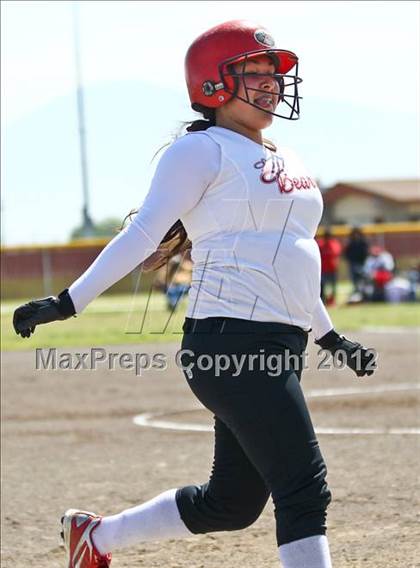 Thumbnail 1 in Arvin vs Frazier Mountain (Mira Monte Invitational) photogallery.
