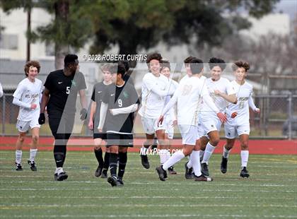 Thumbnail 2 in St. Francis vs. Granada Hills Charter photogallery.