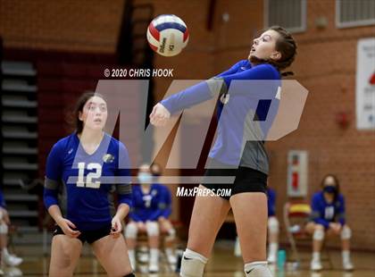 Thumbnail 1 in Salpointe Catholic vs. Mesquite photogallery.