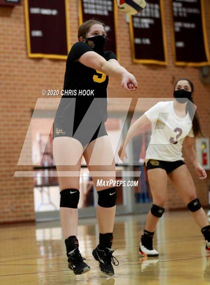 Thumbnail 3 in Salpointe Catholic vs. Mesquite photogallery.