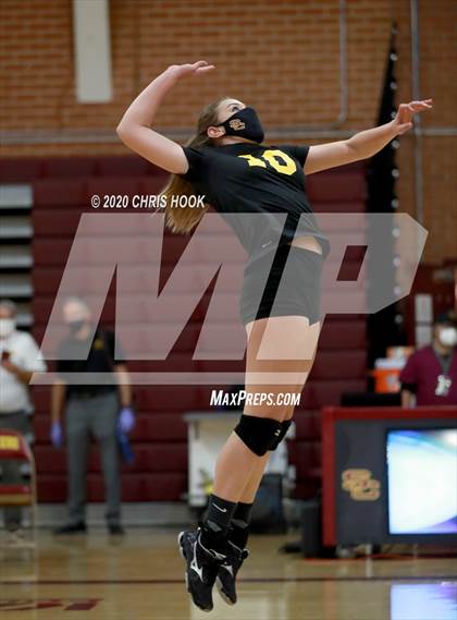 Thumbnail 3 in Salpointe Catholic vs. Mesquite photogallery.