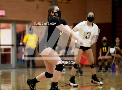 Thumbnail 3 in Salpointe Catholic vs. Mesquite photogallery.