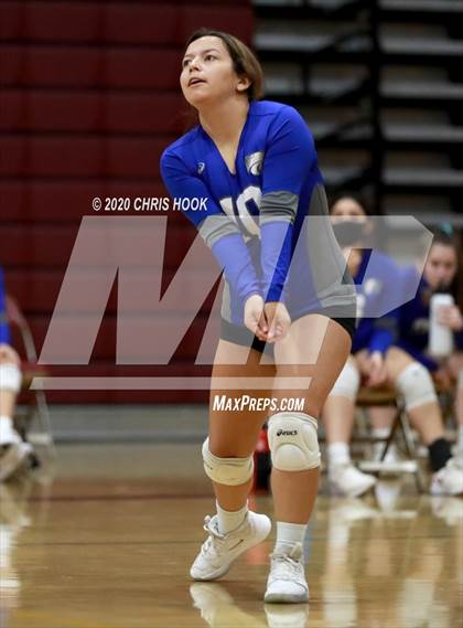 Thumbnail 2 in Salpointe Catholic vs. Mesquite photogallery.