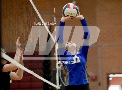 Thumbnail 1 in Salpointe Catholic vs. Mesquite photogallery.