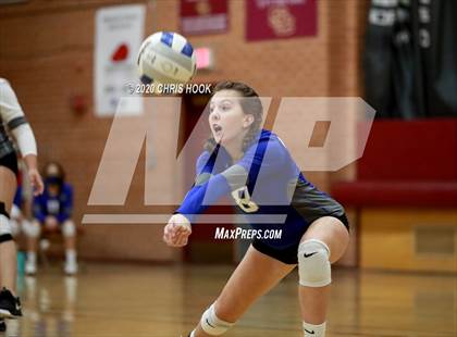 Thumbnail 3 in Salpointe Catholic vs. Mesquite photogallery.