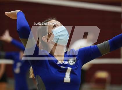 Thumbnail 1 in Salpointe Catholic vs. Mesquite photogallery.