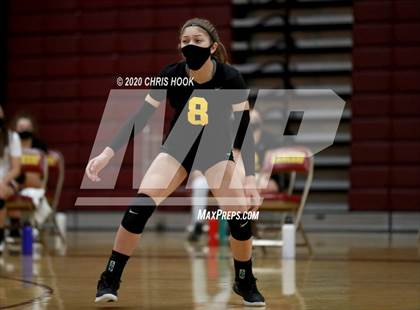 Thumbnail 2 in Salpointe Catholic vs. Mesquite photogallery.