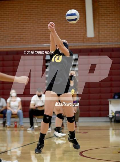 Thumbnail 3 in Salpointe Catholic vs. Mesquite photogallery.