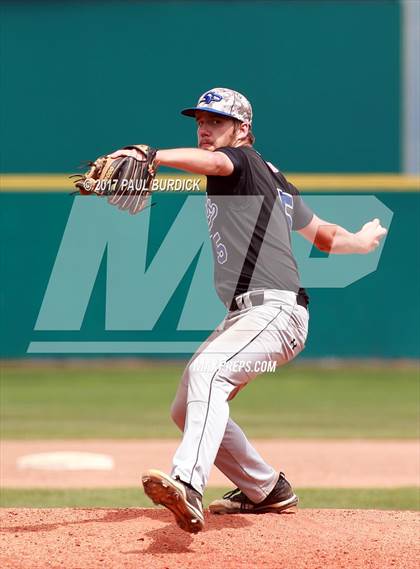 Thumbnail 1 in South Park vs. Dallas (PIAA 4A Final) photogallery.