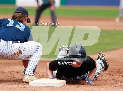 Thumbnail 3 in South Park vs. Dallas (PIAA 4A Final) photogallery.