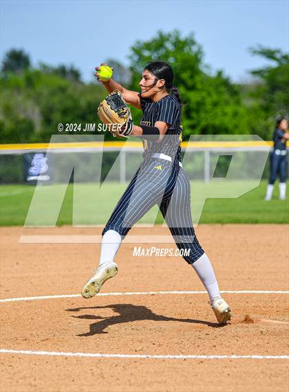 Thumbnail 1 in St. Joseph Catholic vs Brazos Christian photogallery.