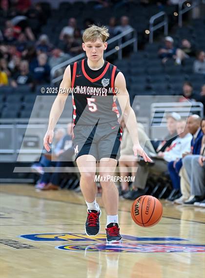 Thumbnail 2 in University vs. Manchester (IHSAA 2A State Championship) photogallery.