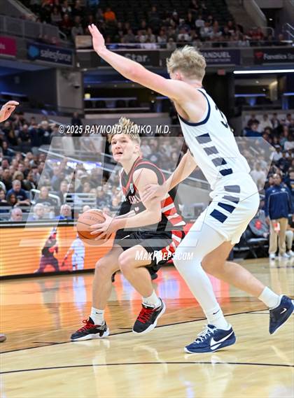Thumbnail 2 in University vs. Manchester (IHSAA 2A State Championship) photogallery.
