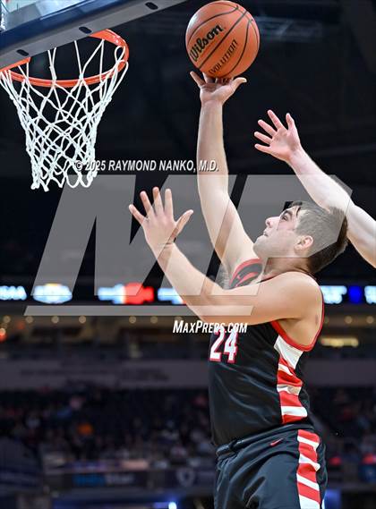 Thumbnail 1 in University vs. Manchester (IHSAA 2A State Championship) photogallery.