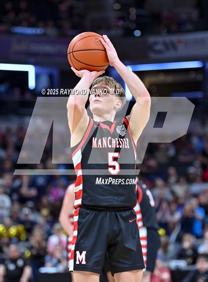 Thumbnail 2 in University vs. Manchester (IHSAA 2A State Championship) photogallery.