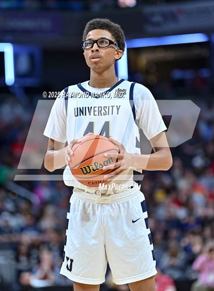 Thumbnail 2 in University vs. Manchester (IHSAA 2A State Championship) photogallery.
