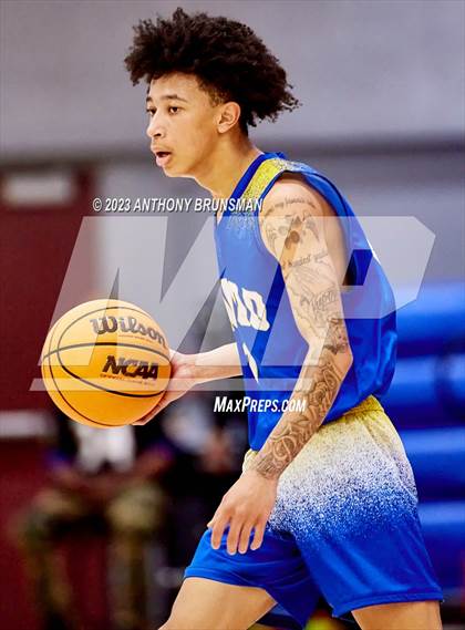 Thumbnail 2 in Wood vs. Woodcreek (Cordova Christmas Tournament) photogallery.